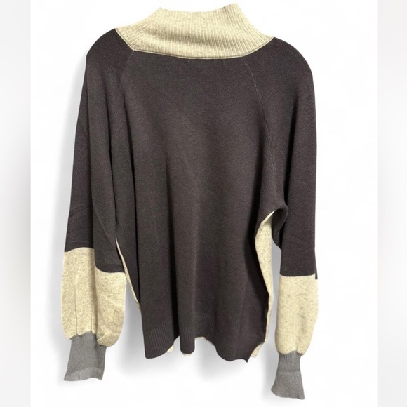 Mystree Gray and Navy Sweater - Picture 7 of 7